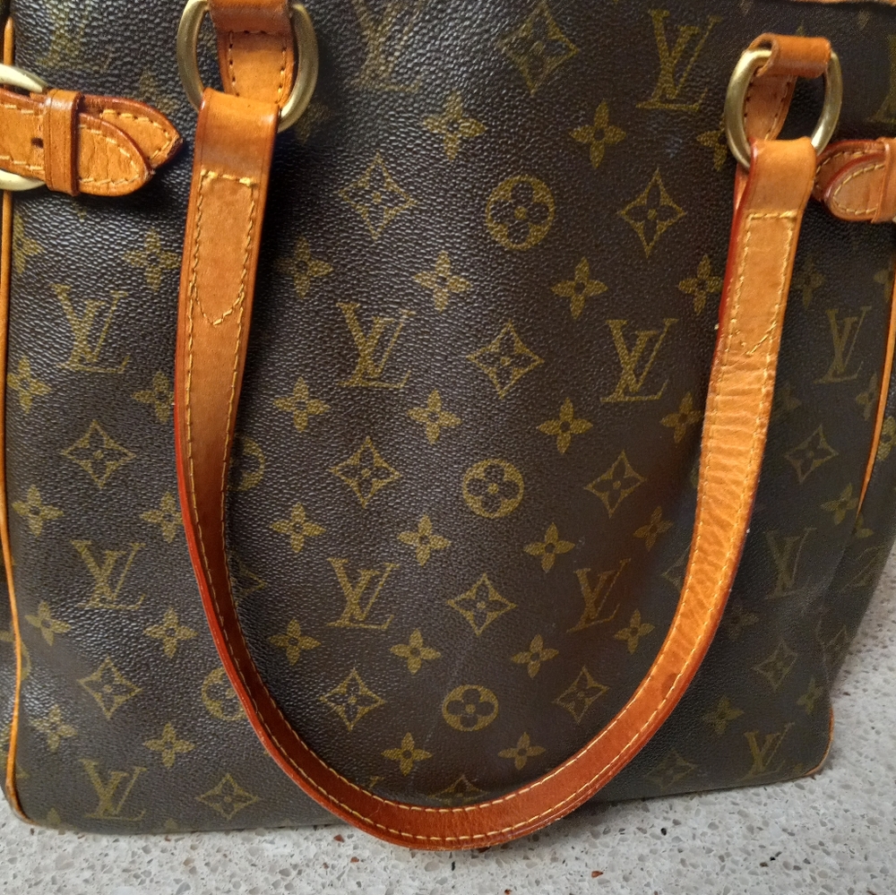 Authentic Still Decent Purse - Picture 2 of 4